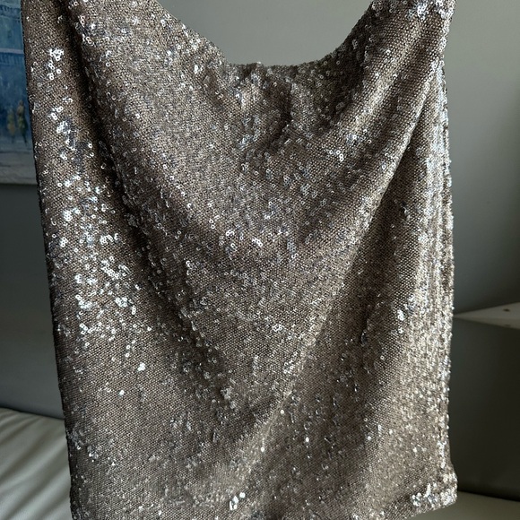 White House Black Market Sequined skirt. Gold/silver - Picture 5 of 9